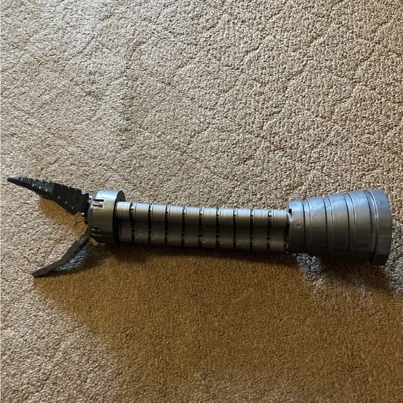 2004 Doc Ock Arm Grabber Tentacle 18” Spider-Man 2 Cosplay - Picture 1 of 7